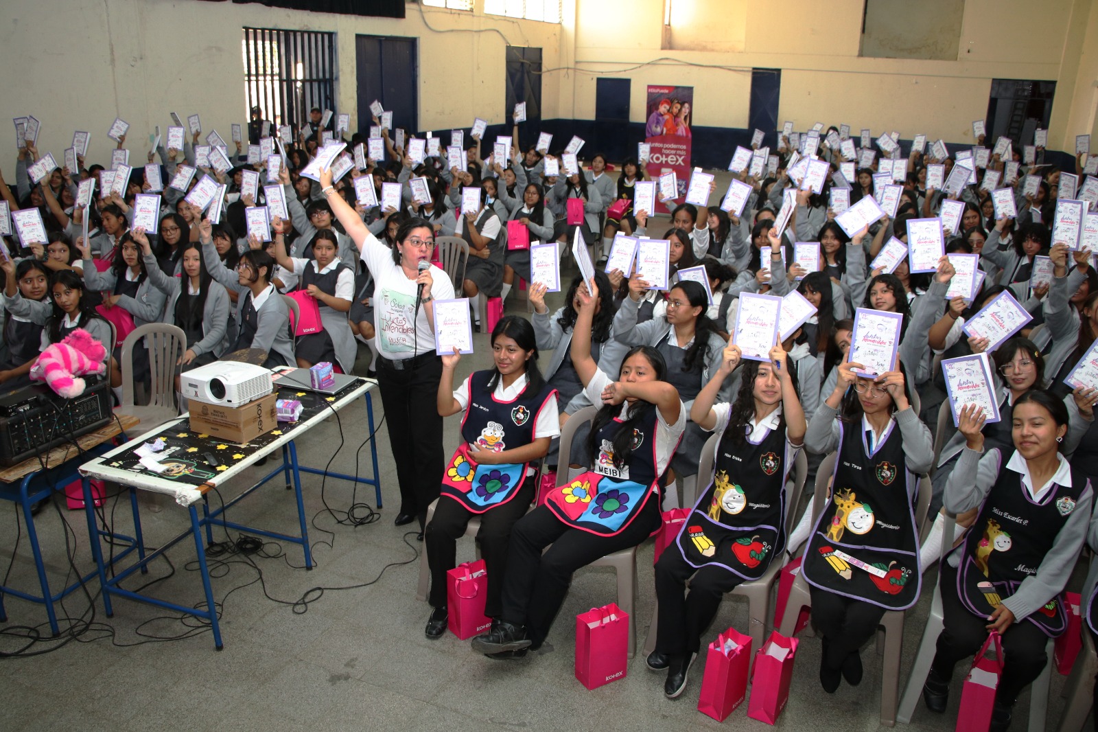 Juntas Invencibles y Kotex capacitarán a 15 mil adolescentes en ...